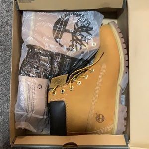 Women’s timberland boots 11 w